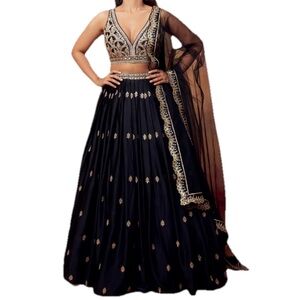 Lashkaraa Embroidered Satin Lehenga Black and Gold‎ XS/S